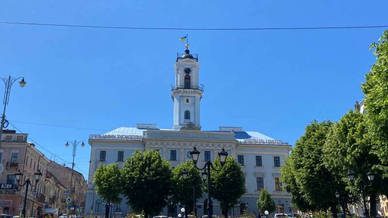 Хмарно та невеликий дощ: якою буде погода на Буковині на вихідних