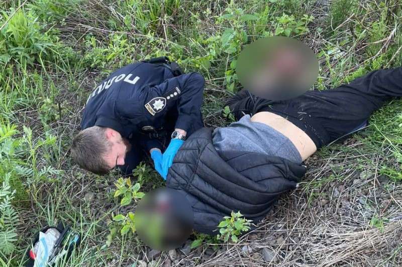 На Буковині поліцейський врятував чоловіка, якого травмував теплотяг
